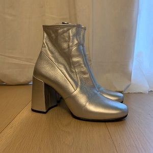 Prada block heel silver leather boot 39